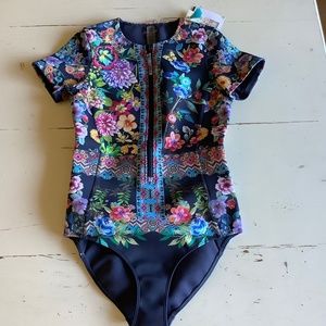 NWT JOHNNY WAS Surf DREAMER ONE PIECE SWIMSUIT NEOPRENE HALF ZIP UPF 50 Medium